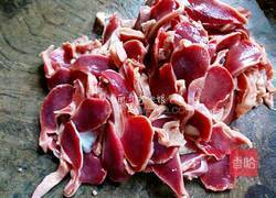 南昌风味辣脆鸭胗的做法图解3