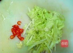 炒白菜丝的做法图解1