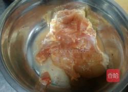 香辣鸡腿汉堡的做法图解2