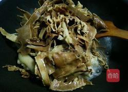 冬笋焖猪蹄的做法图解4