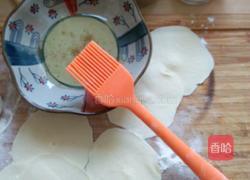 奶香小花卷的做法图解5