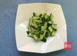 苹果黄瓜沙拉的做法图解3