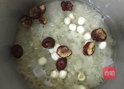 银耳莲子红枣羹的做法图解6