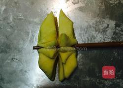 奶油南瓜莲花卷的做法图解2