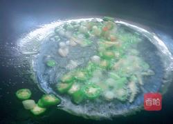 白菜木耳的做法图解4