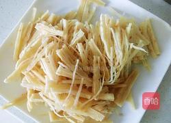 丝瓜鸡蛋炒饼的做法图解1