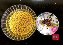 盐水黄豆的做法图解1