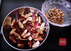 桂花黑糖红枣酱的做法图解1