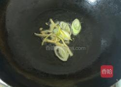 肉沫泡椒炒毛豆的做法图解4
