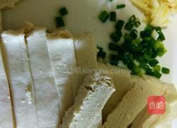 豆腐烧鱿鱼的做法图解3