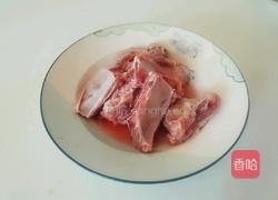 南瓜玉米排骨汤的做法图解4