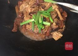 牛腩炖腐竹的做法图解9