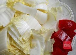 大白菜炒肉的做法图解3