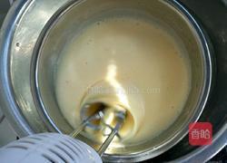 奶香海绵小蛋糕的做法图解4