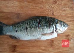 奶白鱼汤的做法图解1