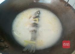 奶白鱼汤的做法图解5