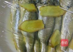 葱油小黄鱼的做法图解3