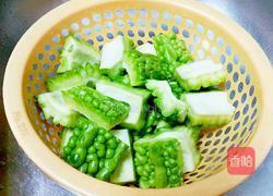 豉香猪皮焖苦瓜的做法图解1
