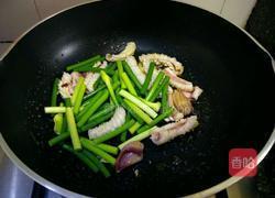 鱿鱼煲仔饭的做法图解6