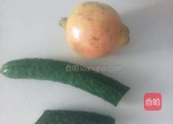 孔雀开屏（青瓜)的做法图解1