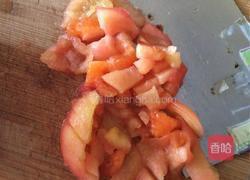 番茄鸡蛋汤河粉的做法图解1