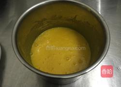 抹茶慕斯蛋糕的做法图解2