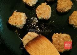 煎丸子的做法图解8