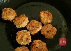 煎丸子的做法图解9