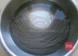 红萝卜粉条海米馅蒸饺的做法图解7