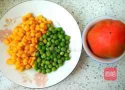 番茄玉米的做法图解1