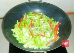 韭黄肉丝的做法图解3