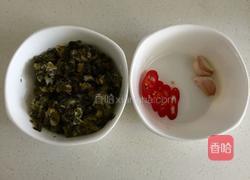 酸菜炒土豆丝的做法图解1