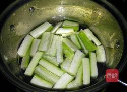 蒜泥丝瓜的做法图解3