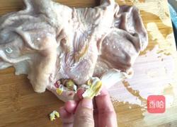 枸杞猪肚汤的做法图解3