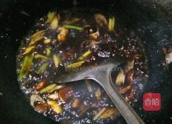 酱焖酥鲫鱼的做法图解4