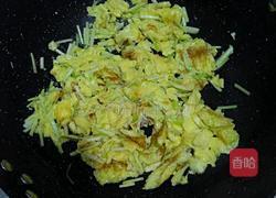 韭黄炒鸡蛋的做法图解7