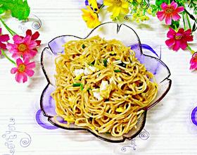 鸡蛋炒面条[图]