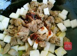 牛腩蘿卜煲的做法圖解8