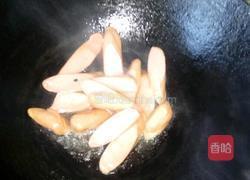 香肠炒青椒的做法图解4