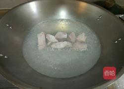 排骨海带土豆汤的做法图解2