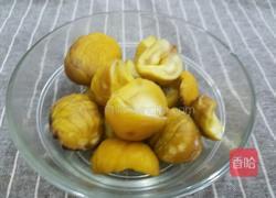 板栗粥的做法图解2