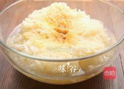 百合雪梨银耳糖水的做法图解2