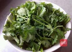 芥末油拌木耳的做法图解3