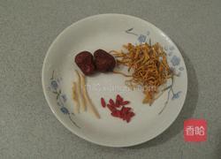 虫草花炖鸡汤的做法图解2