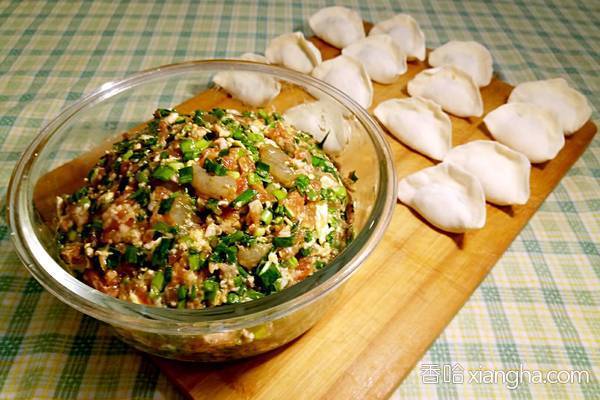 韭菜雞蛋蝦仁餃子餡的做法_菜譜_香哈網