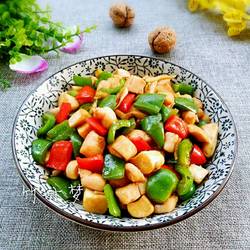 彩椒杏鲍菇炒鸡丁的做法[图]