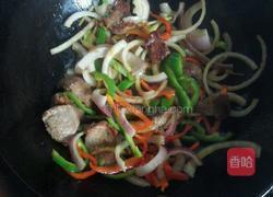 洋葱爆炒牛肉的做法图解5