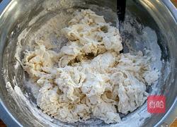 红萝卜冬菇肉馅饼的做法图解3