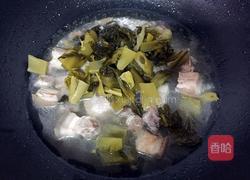 酸菜炖五花肉的做法图解7