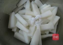 泡酸萝卜的做法图解3
